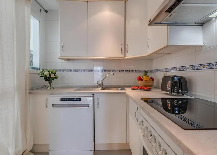 Puerto Banus Serenity Retreat * Марбелья