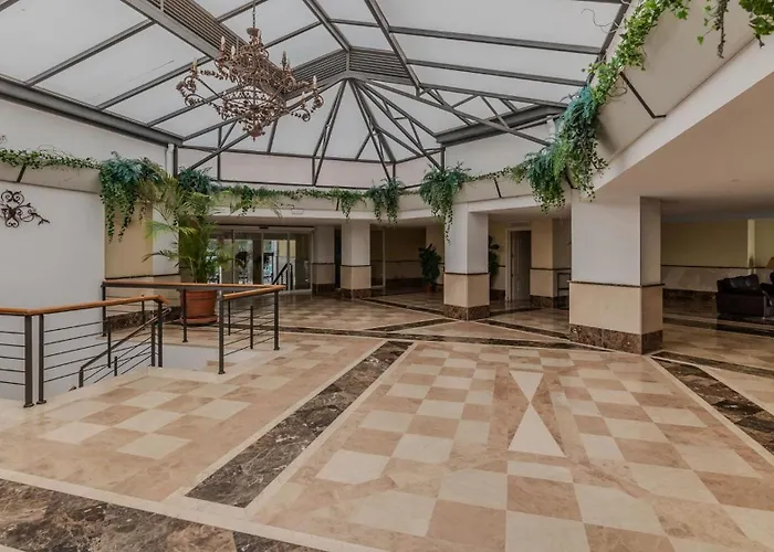 Puerto Banus Serenity Retreat Апартаменти *