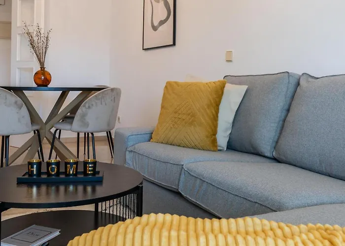 Апартаменти Puerto Banus Serenity Retreat